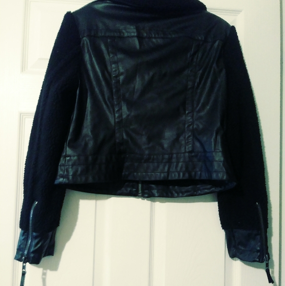 🐹SERENAWILLIAMS FUR&LEATHER WEAR🎁 - Picture 4 of 4